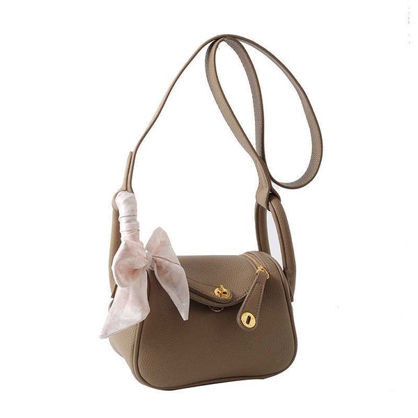 luxury hemrres tote bag summer 2023 new versatile fashion lindys soft leather women's one shoulder handheld pillow j6ek
luxury hemrres tote bag summer 2023 new versatile fashion lindys soft leather women's one shoulder handheld pillow j6ek