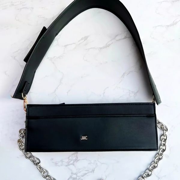 mens 7a quality totes le ciuciu shoulder clutch bags luxurys designer city baguette pochette underarm bag womens purse genuine leather chain
mens 7a quality totes le ciuciu shoulder clutch bags luxurys designer city baguette pochette underarm bag womens purse genuine leather chain