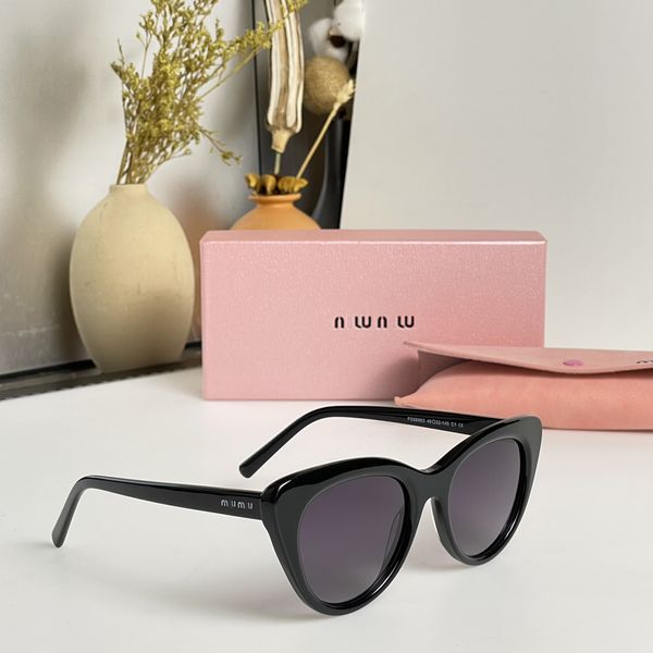 luxury miu sunglasses polaroid lens designer letter womens mens goggle senior fashion eyewear for women eyeglasses frame vintage metal sun g, White;black
luxury miu sunglasses polaroid lens designer letter womens mens goggle senior fashion eyewear for women eyeglasses frame vintage metal sun g, White;black