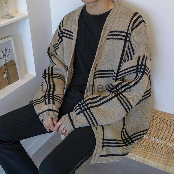 men's sweaters autumn winter korean fashion men's knitted sweater vintage men brand luxury cardigan casual vneck plaid line sweate, White;black
men's sweaters autumn winter korean fashion men's knitted sweater vintage men brand luxury cardigan casual vneck plaid line sweate, White;black