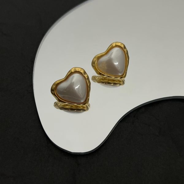 2023 mixed simple fashion style drop earring channel smooth words c shape for women ccity wedding jewelry gift with box mx4h, Golden;silver
2023 mixed simple fashion style drop earring channel smooth words c shape for women ccity wedding jewelry gift with box mx4h, Golden;silver