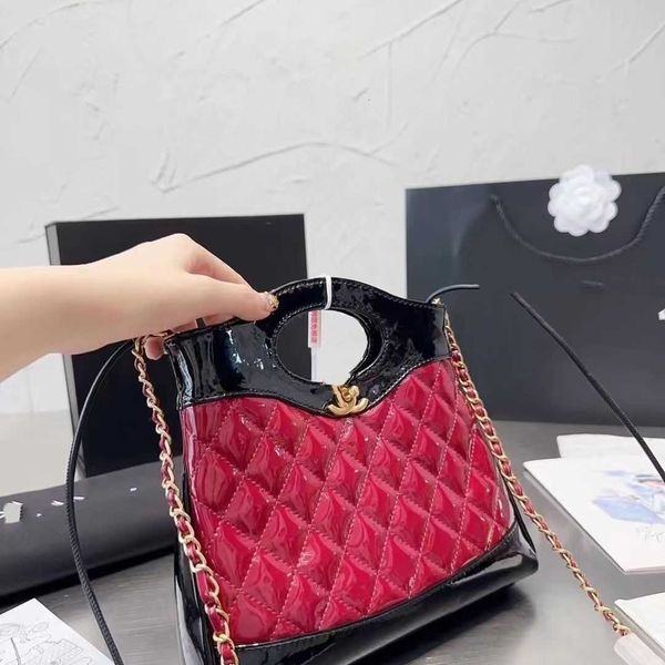 luxury fashion brand channle designer bag leather stitching collision color tote bag handbag chain shoulder bag cc cc
luxury fashion brand channle designer bag leather stitching collision color tote bag handbag chain shoulder bag cc cc