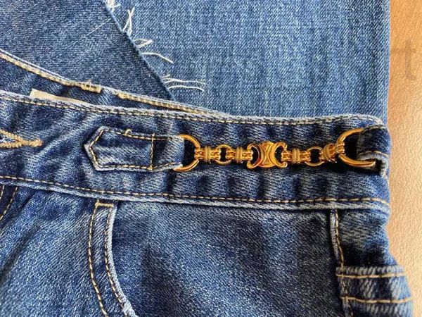 women's jeans designer waistband metal chain wash water blue pure cotton raw edge nine point micro flared jeans n3ki
women's jeans designer waistband metal chain wash water blue pure cotton raw edge nine point micro flared jeans n3ki