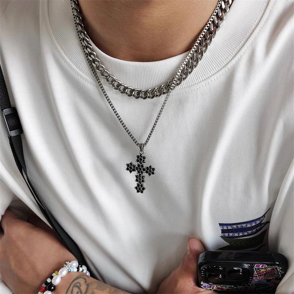 snowflake american cross necklace high grade vintage green zircon hip hop fashion charm jewelry men's and women's trends, Black
snowflake american cross necklace high grade vintage green zircon hip hop fashion charm jewelry men's and women's trends, Black