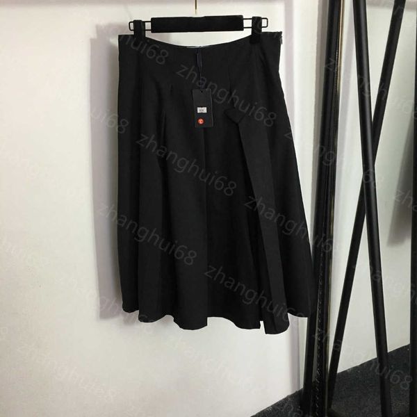 23ss designer skirts womens designer clothing side slit high waist mid-length pleated half skirt women clothes, Black
23ss designer skirts womens designer clothing side slit high waist mid-length pleated half skirt women clothes, Black