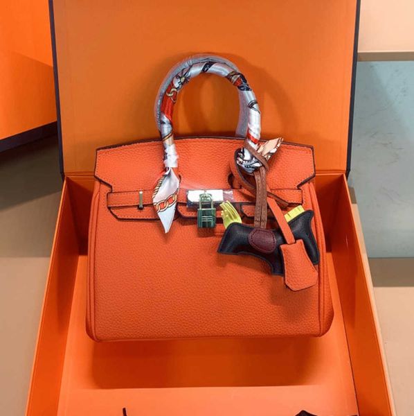 birkin designer bag women tote luxury handbag brand shoulder bags large capacity multifunctional with original dust random matching of acces
birkin designer bag women tote luxury handbag brand shoulder bags large capacity multifunctional with original dust random matching of acces