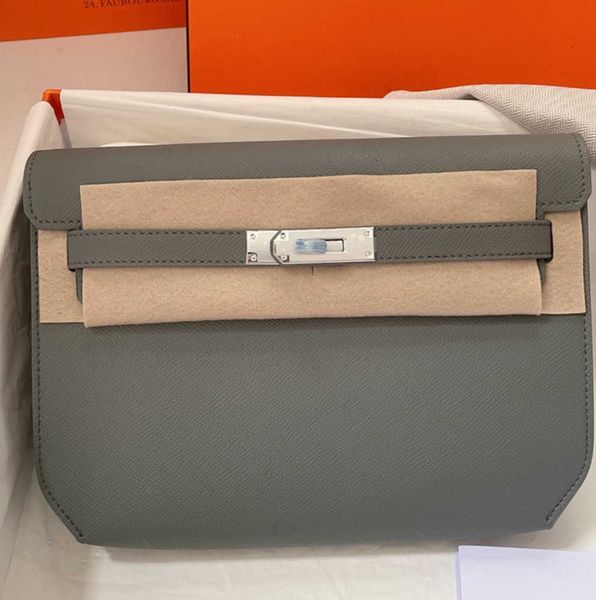 women clutch handbags bag crossbody bag genuine leather double shoulder strap fashion letters plain hand pocket
women clutch handbags bag crossbody bag genuine leather double shoulder strap fashion letters plain hand pocket
