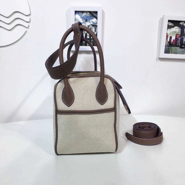 luxury hemrres tote bag dr lindys large capacity made dumplings cosmetic bags lychee grain medicine box the same bag 142o
luxury hemrres tote bag dr lindys large capacity made dumplings cosmetic bags lychee grain medicine box the same bag 142o