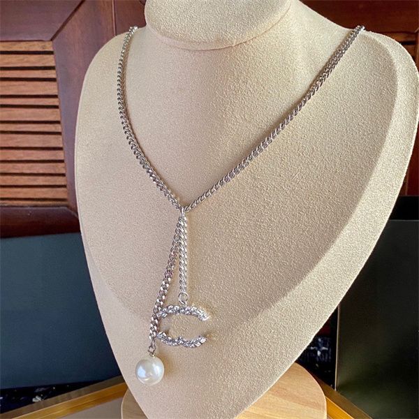 women c letter logo pendant necklaces ccity silvery chokers woman luxury designer gold necklace jewelry 511, Silver
women c letter logo pendant necklaces ccity silvery chokers woman luxury designer gold necklace jewelry 511, Silver