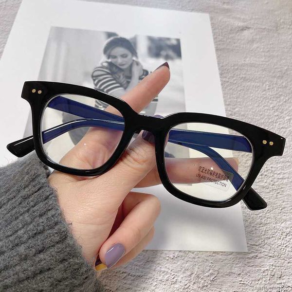 fashion gentle monster cool sunglasses gm designer super eyes frame women's plain face flat mirror men's anti blue light mesh red, White;black
fashion gentle monster cool sunglasses gm designer super eyes frame women's plain face flat mirror men's anti blue light mesh red, White;black