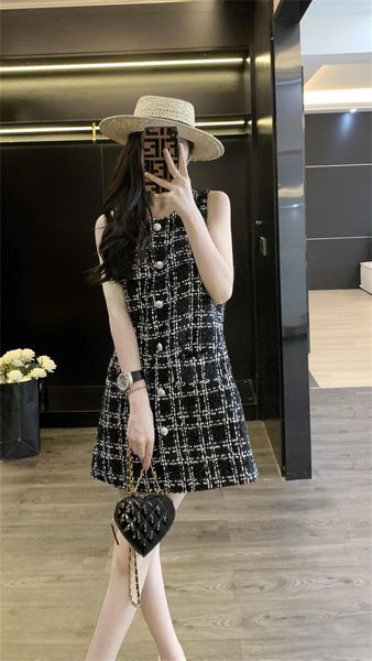 chan new womens designer clothing summer dress for women 2023 women dress designer dress ccc camellia sequins dress dinner party dress mothe, White;black
chan new womens designer clothing summer dress for women 2023 women dress designer dress ccc camellia sequins dress dinner party dress mothe, White;black
