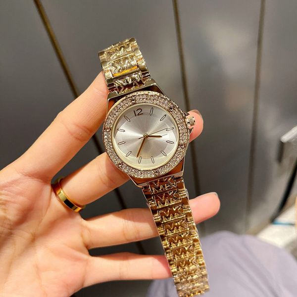 fashion luxury women men watch 38mm designer diamond stainless steel band womens mens watches wristwatches for woman christmas valentine, Slivery;brown
fashion luxury women men watch 38mm designer diamond stainless steel band womens mens watches wristwatches for woman christmas valentine, Slivery;brown