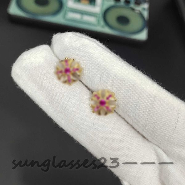 multi-style designer luxury brand earrings earrings cross shape, large cross, fashion exquisite high version, Golden;silver
multi-style designer luxury brand earrings earrings cross shape, large cross, fashion exquisite high version, Golden;silver
