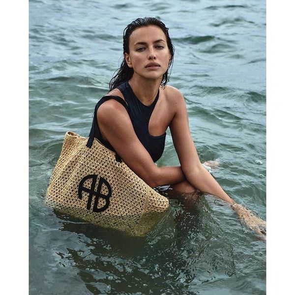 duffel bags aninebing ab letters straw large capacity tote bag woven seaweed material handmade handbag heavy holiday beach 230721
duffel bags aninebing ab letters straw large capacity tote bag woven seaweed material handmade handbag heavy holiday beach 230721