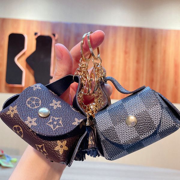 designer keychain women's fashion exquisite lipstick keychain coin purse pendant for men and women car key rings accessories, Silver
designer keychain women's fashion exquisite lipstick keychain coin purse pendant for men and women car key rings accessories, Silver