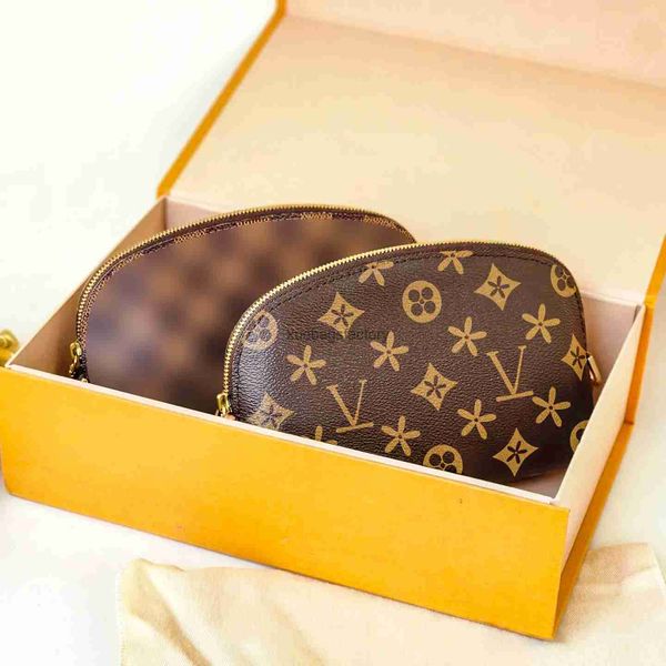 m47515 cosmetic make up bag luxurys tote womens mens man clutch womens men toiletry designer travel bag purse shoulder wash pouch makeup gen
m47515 cosmetic make up bag luxurys tote womens mens man clutch womens men toiletry designer travel bag purse shoulder wash pouch makeup gen