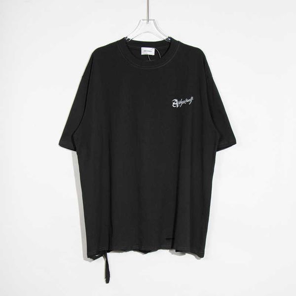 irregular cutting damages letter printing short sleeved high street american casual men's and women's loose fitting t-shirt, White;black
irregular cutting damages letter printing short sleeved high street american casual men's and women's loose fitting t-shirt, White;black