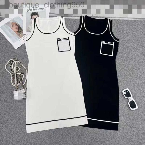 women sleeveless tank knitted skirt casual dresses summer new line contrast edge pocket decoration slim fit black and white slim dress, Black;gray
women sleeveless tank knitted skirt casual dresses summer new line contrast edge pocket decoration slim fit black and white slim dress, Black;gray