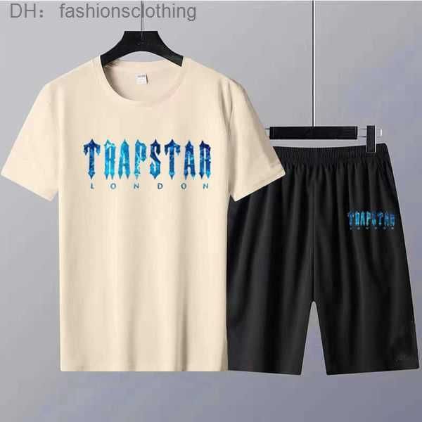 men's t-shirts new summer trapstar t shirt and shorts set luxury brand cotton tshirt print 2 piece suit women's tracksuit z0221 2, Gray
men's t-shirts new summer trapstar t shirt and shorts set luxury brand cotton tshirt print 2 piece suit women's tracksuit z0221 2, Gray