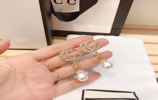 designer letters stud stainless steel 18k gold plated long earring dangle crystal geometric luxury brand women rhinestone pearl we3399219, Silver
designer letters stud stainless steel 18k gold plated long earring dangle crystal geometric luxury brand women rhinestone pearl we3399219, Silver