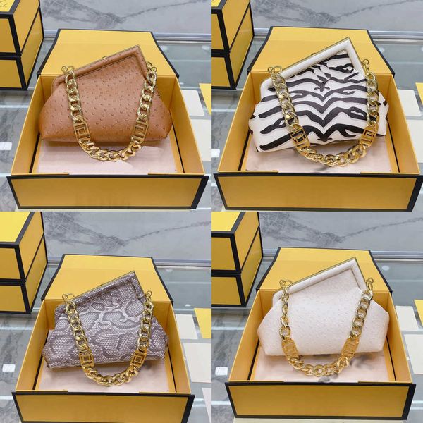 evening bags bags designer women bag luxurys handbags cloud shoulder womens chain crossbody handbag ladies fashion classic letter coin purse
evening bags bags designer women bag luxurys handbags cloud shoulder womens chain crossbody handbag ladies fashion classic letter coin purse