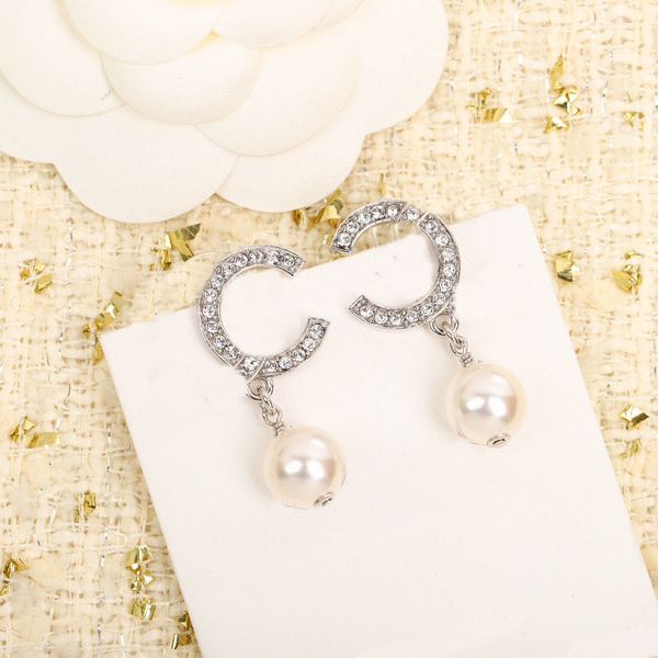 2023 luxury quality charm stud earring drop style with sparkly diamond white nature shell beads have box stamp ps7322b, Golden
2023 luxury quality charm stud earring drop style with sparkly diamond white nature shell beads have box stamp ps7322b, Golden
