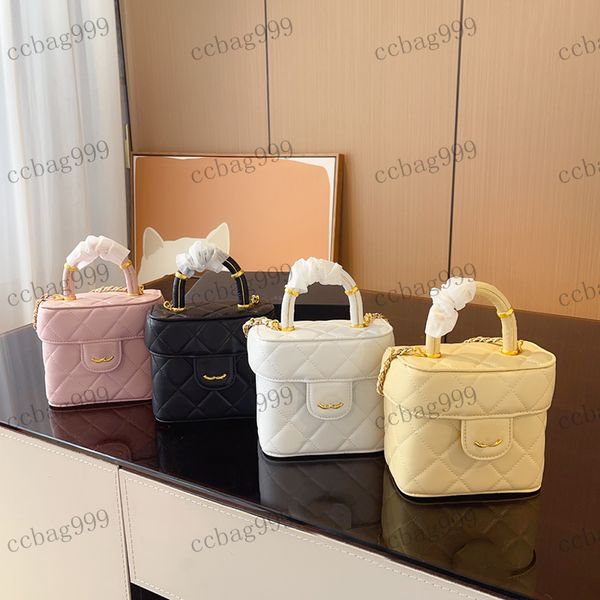 23s womens mini makeup bag ring handle tote leather diamond hardware metal c-buckle flip matelasse chain crossbody bags small round bucket b
23s womens mini makeup bag ring handle tote leather diamond hardware metal c-buckle flip matelasse chain crossbody bags small round bucket b