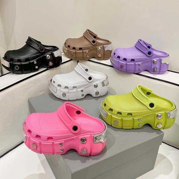 luxury designer suede sandals womens flat slippers cotton canvas sandals fashion versatile beach slippers micro suede rubber with box 35-41, Black
luxury designer suede sandals womens flat slippers cotton canvas sandals fashion versatile beach slippers micro suede rubber with box 35-41, Black