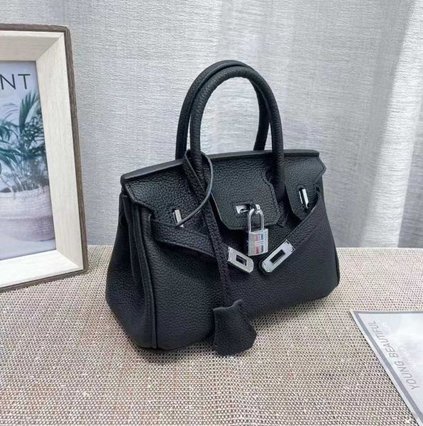 designer bag woman handbag messenger shoulder crossbody litchi textured togo layer leathe silver buckle classic pochette womans mini birkin
designer bag woman handbag messenger shoulder crossbody litchi textured togo layer leathe silver buckle classic pochette womans mini birkin