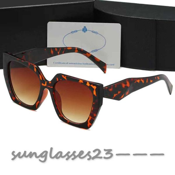 sunglasses designer sunglasses hexagonal flat glass lenses men women male female sunglasses with brown or black leather case retailing acces, White;black
sunglasses designer sunglasses hexagonal flat glass lenses men women male female sunglasses with brown or black leather case retailing acces, White;black