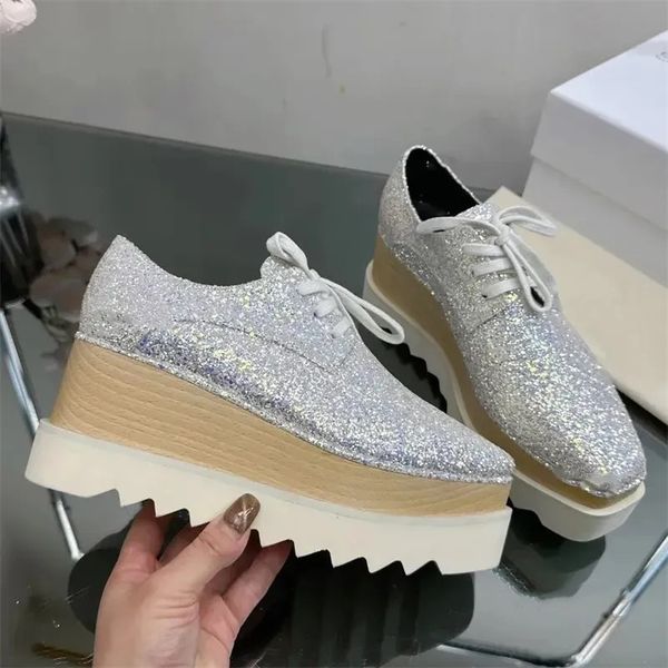 casual shoes 2023- sneaker designer women sneak-elyse platform quality calfskin star thick sole, Black
casual shoes 2023- sneaker designer women sneak-elyse platform quality calfskin star thick sole, Black