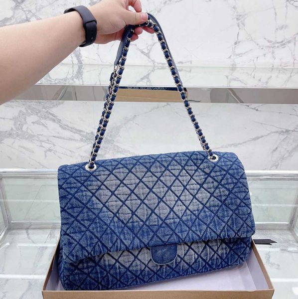 tote bag denim blue cc flap bag luxury designer women shoulder handbag bags shopping crossbody vintage embroidery three models silver hardwa
tote bag denim blue cc flap bag luxury designer women shoulder handbag bags shopping crossbody vintage embroidery three models silver hardwa