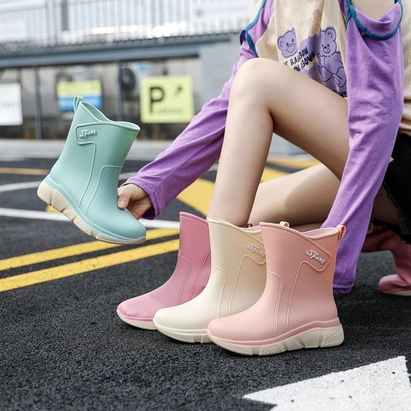 rain boots fashion women's midtube pvc thicksoled outer wear nonslip rubber shoes waterproof outdoor 3640 230721, Black;red
rain boots fashion women's midtube pvc thicksoled outer wear nonslip rubber shoes waterproof outdoor 3640 230721, Black;red
