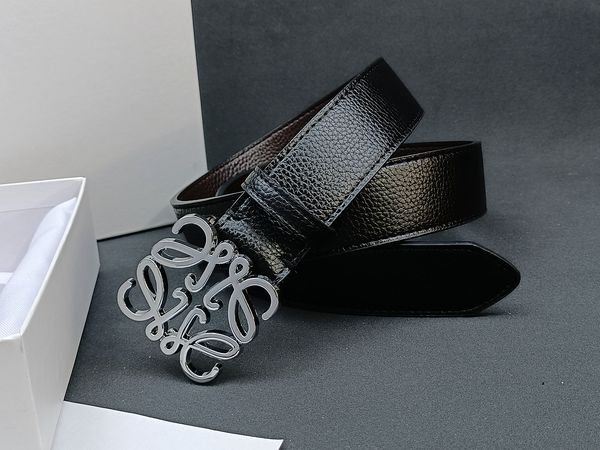 new leather belt, classic luxury brand, double-sided layer, lychee grain cowhide, large brand, 3.8cm belt, Black;brown
new leather belt, classic luxury brand, double-sided layer, lychee grain cowhide, large brand, 3.8cm belt, Black;brown