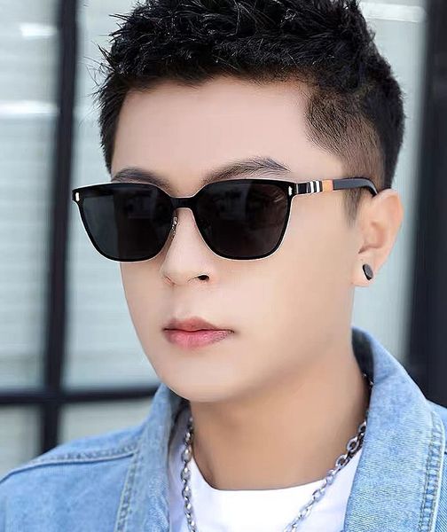 new one-piece driving mirror sunglasses designer sunglasses glasses travel must have many stars the same sunglasses men and women taishi yan, White;black
new one-piece driving mirror sunglasses designer sunglasses glasses travel must have many stars the same sunglasses men and women taishi yan, White;black