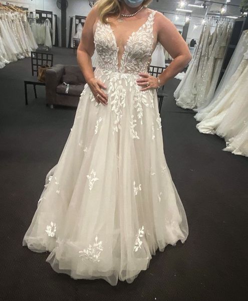 popular deep v neck applique a line sleeveless champagne wedding dresses sweep train backless bridal dress soft tulle beach wedding gowns ve, White
popular deep v neck applique a line sleeveless champagne wedding dresses sweep train backless bridal dress soft tulle beach wedding gowns ve, White