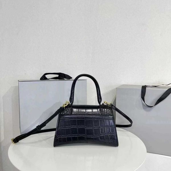 bag 10% off bag designer spring new women's hourglass shoulder messenger bag fashion crocodile handbagkhv2 
bag 10% off bag designer spring new women's hourglass shoulder messenger bag fashion crocodile handbagkhv2