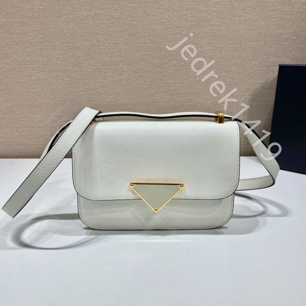 the 1bd320 shoulder bag is a classic and timeless piece of luxury women's designer luggage in saffiano leather. it features a quilted d
the 1bd320 shoulder bag is a classic and timeless piece of luxury women's designer luggage in saffiano leather. it features a quilted d