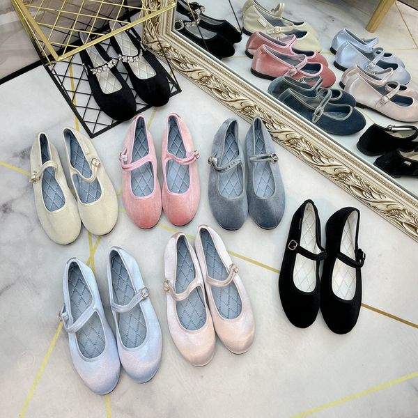 dress shoes autumn winter korea flats fashion mary jane shoes round toe women's shoes velvet silk flats women shoes 230721, Black
dress shoes autumn winter korea flats fashion mary jane shoes round toe women's shoes velvet silk flats women shoes 230721, Black