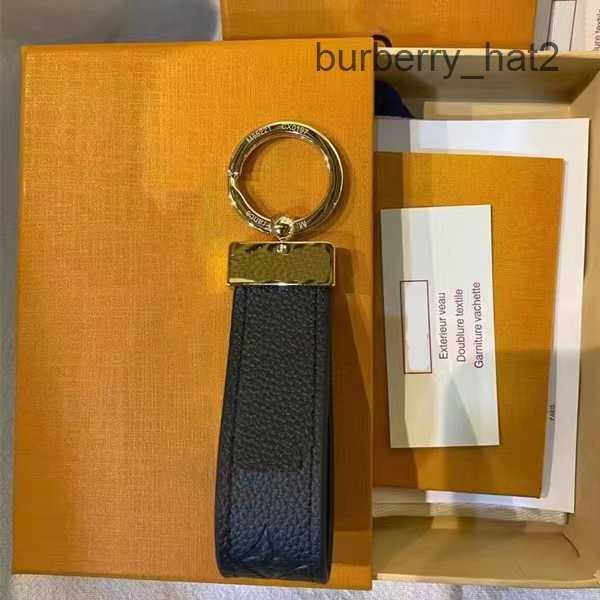2023 blue brand keychain key chain buckle lovers black car keychain brown multi luxury designer handmade leather keychains men women bags pe, Silver
2023 blue brand keychain key chain buckle lovers black car keychain brown multi luxury designer handmade leather keychains men women bags pe, Silver