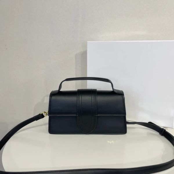 5a+ designer lady luxury bag women's mini handbag luxury crossbody handbag fashion ladies shoulder bag leather mini purse
5a+ designer lady luxury bag women's mini handbag luxury crossbody handbag fashion ladies shoulder bag leather mini purse