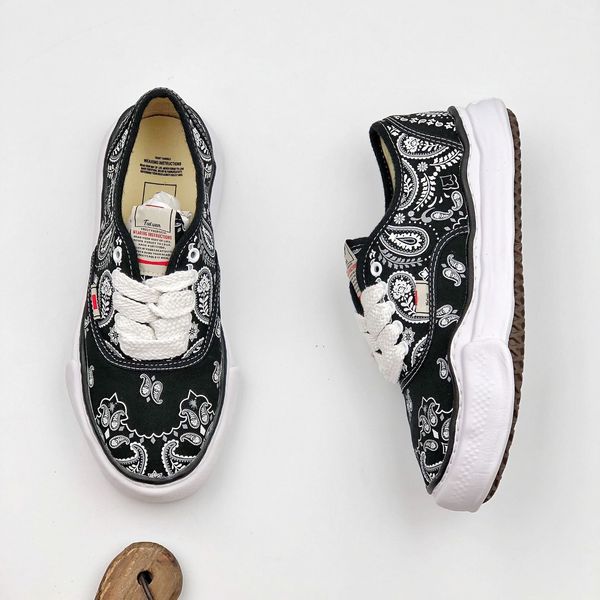 maison mihara yasuhiro mmy original casual shoes sole low cut canvas shoes for men miharayasuhiro toe cap sneaker mens sports shoe womens sp, Black
maison mihara yasuhiro mmy original casual shoes sole low cut canvas shoes for men miharayasuhiro toe cap sneaker mens sports shoe womens sp, Black