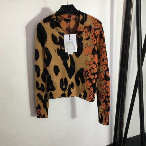 23ss women sweater womens designer clothing leopard print print v-neck long sleeve pullover cashmere wool blend sweater womens clothing a1, White;black
23ss women sweater womens designer clothing leopard print print v-neck long sleeve pullover cashmere wool blend sweater womens clothing a1, White;black