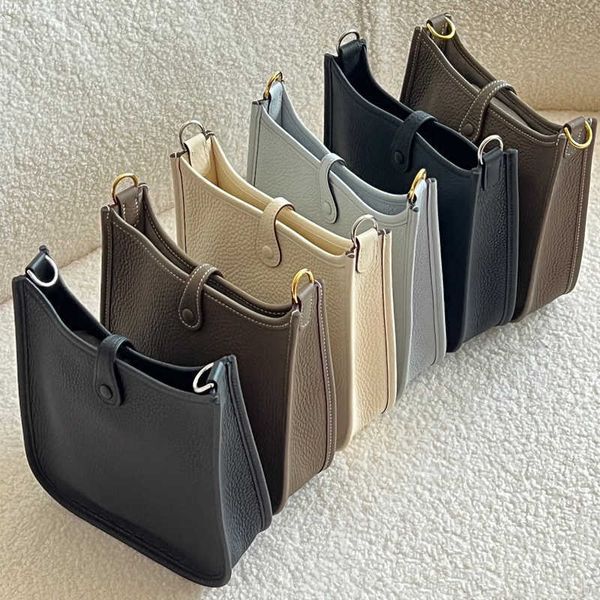 totes bag herbags fashion genuine leather mini evelyn bag shoulder crossbody luxury designer women hobo handbag purse h hollow bucket woman
totes bag herbags fashion genuine leather mini evelyn bag shoulder crossbody luxury designer women hobo handbag purse h hollow bucket woman