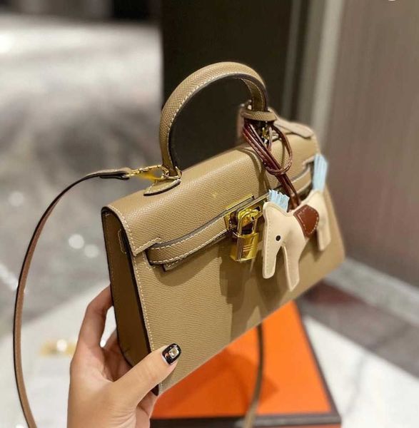 designer bag woman handbag messenger shoulder crossbody litchi textured togo layer leather color blocked classic pochette trumpet mini birki
designer bag woman handbag messenger shoulder crossbody litchi textured togo layer leather color blocked classic pochette trumpet mini birki