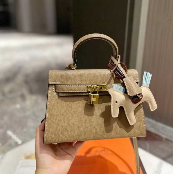designer bag woman handbags messenger shoulder crossbody litchi textured togo layer leather color blocked classic pochette trumpet bags birk
designer bag woman handbags messenger shoulder crossbody litchi textured togo layer leather color blocked classic pochette trumpet bags birk