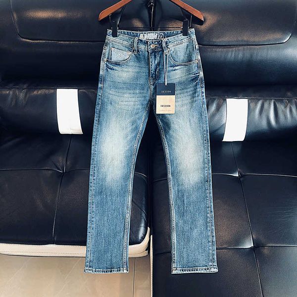 dark blue jeans men's 2023 spring and autumn american classic retro letter embroidery printed straight pants
dark blue jeans men's 2023 spring and autumn american classic retro letter embroidery printed straight pants