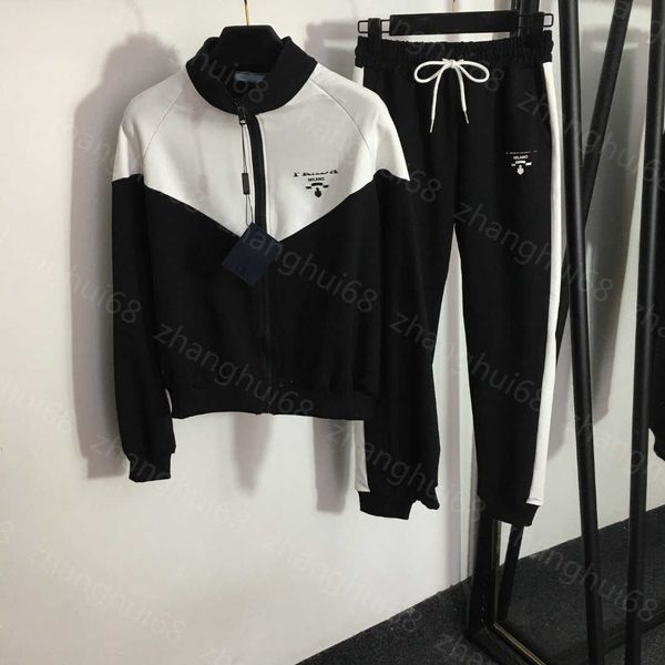 23ss casual suit women pants sets womens designer clothing letter print color matching long-sleeved stand-up collar zipper coat casual pants, White
23ss casual suit women pants sets womens designer clothing letter print color matching long-sleeved stand-up collar zipper coat casual pants, White