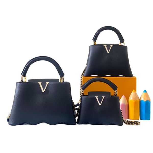 1v 4a quality totes classic leather handbag designer women's handbag real belt travel messenger bag leather grip latest shoulder bag cl
1v 4a quality totes classic leather handbag designer women's handbag real belt travel messenger bag leather grip latest shoulder bag cl