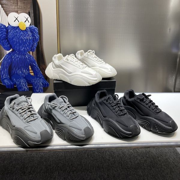 designers women men casual shoes paris runner transmit sense retro trainers black white pink blue deconstruction sneakers jogging hiking sne
designers women men casual shoes paris runner transmit sense retro trainers black white pink blue deconstruction sneakers jogging hiking sne